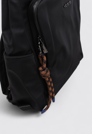 VICTORIA MOCHILA NYLON NUDO Preto