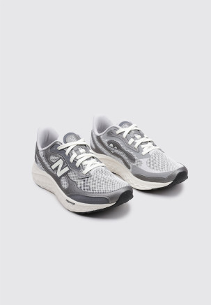 NEW BALANCE ARIS Gris