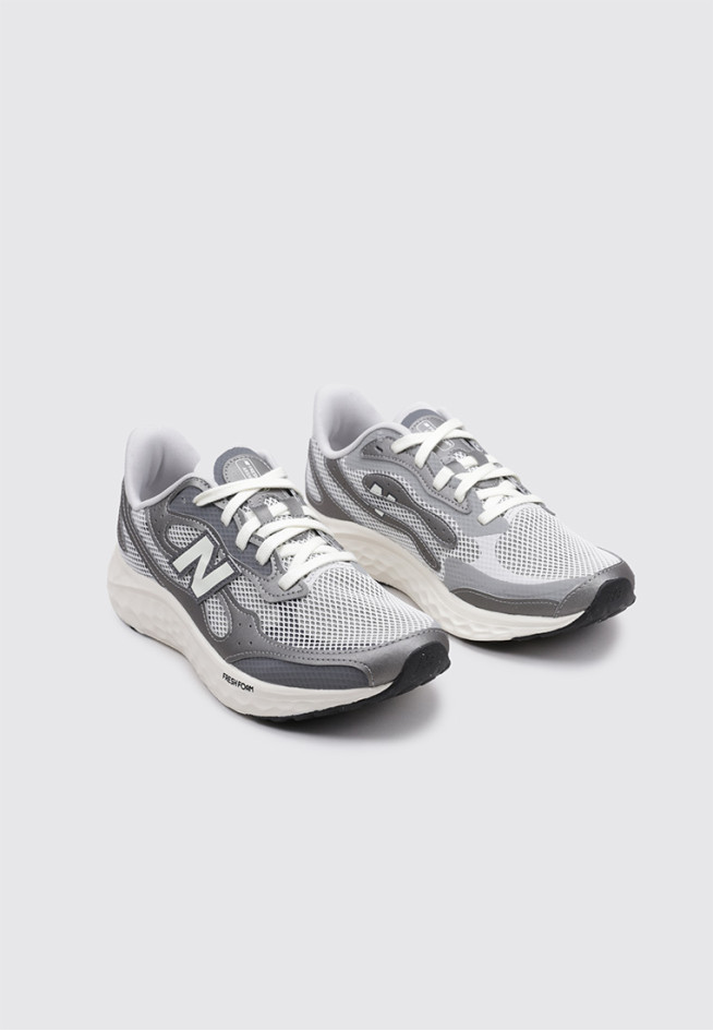 NEW BALANCE ARIS Gris