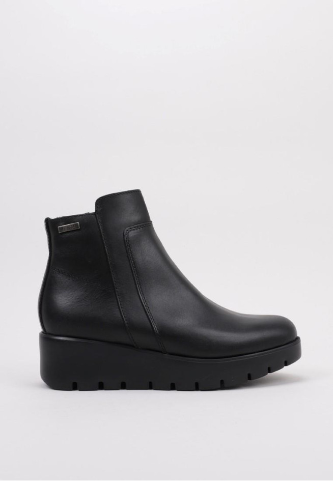 CALLAGHAN 33201  Negro