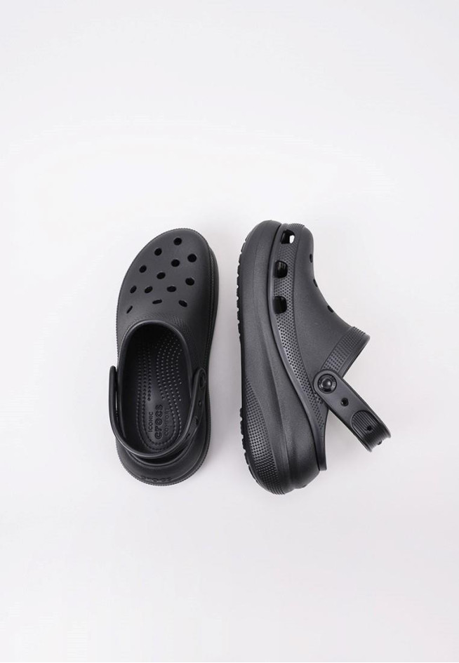 CROCS CLASSIC CRUSH CLOG Negro