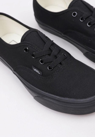 VANS UA Authentic Black/Black Negro