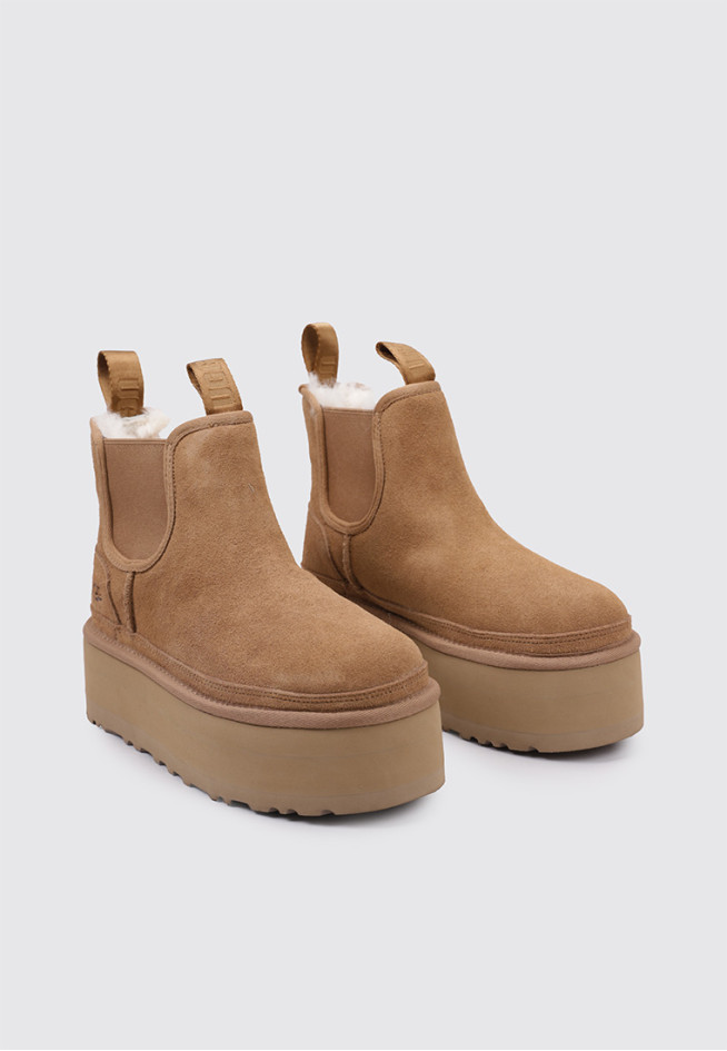 UGG Neumel Platform Chelsea Cuero