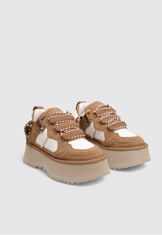 UGG Astromel Marrón