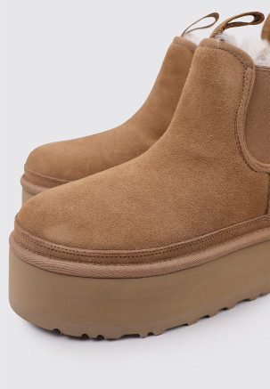 UGG Neumel Platform Chelsea Cuero