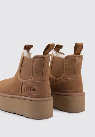 UGG Neumel Platform Chelsea Cuero