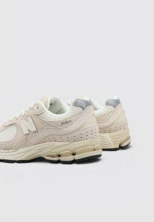NEW BALANCE 2002 Beige
