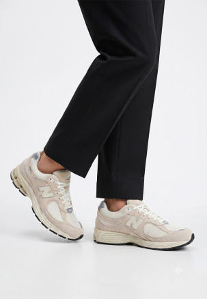 NEW BALANCE 2002 Beige