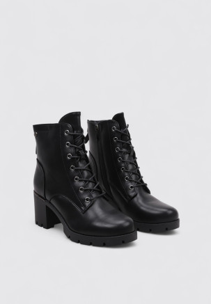 ISTERIA 24243 Negro