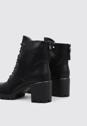 ISTERIA 24243 Negro