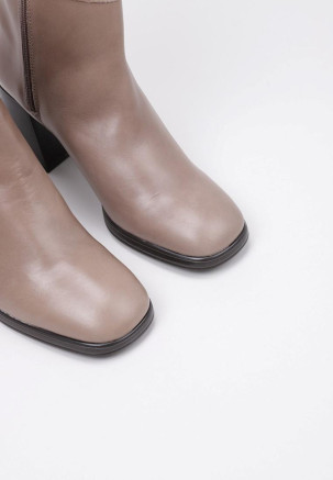 SANDRA FONTÁN LUCARE Beige