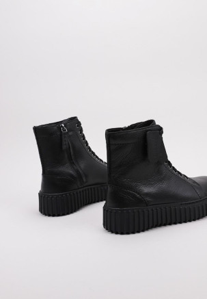 CLARKS Torhill Rise Negro