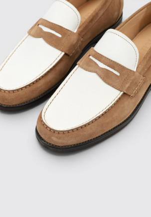 HUNE MUSE Cuero