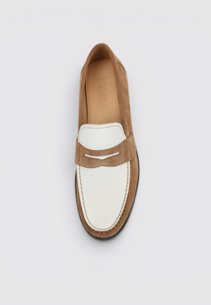 HUNE MUSE Cuero