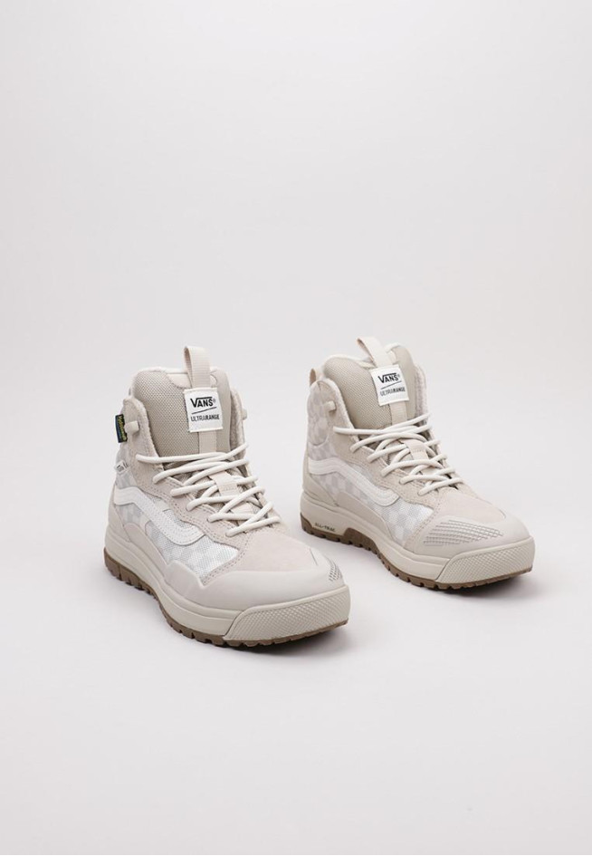 VANS UA UltraRange EXO Hi MTE-2  Beige