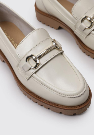SANDRA FONTÁN SALMON  Beige