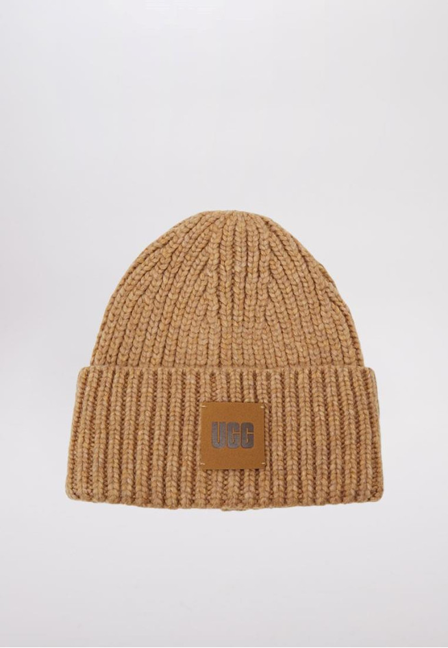 UGG CHUNKY RIB KNIT BEANIE Cuero
