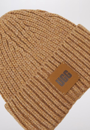 UGG CHUNKY RIB KNIT BEANIE Cuero
