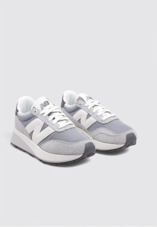NEW BALANCE 370 Gris